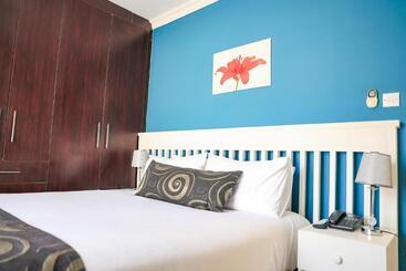 تختخواب و صبحانه Green Lagoon Guest House Tawana