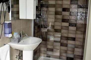 تختخواب و صبحانه Il Trovatore Rooms