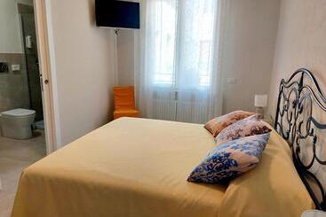 تختخواب و صبحانه Il Trovatore Rooms
