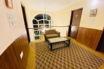 Forest Hill Resorts Laripora