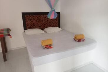 هتل Eagle Safari Cottage