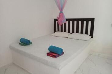 هتل Eagle Safari Cottage