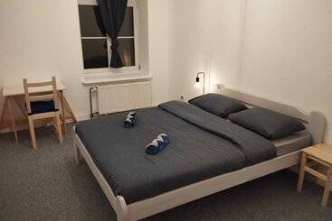 Lighthouse Hostel & Rooms