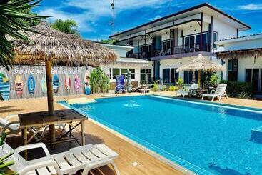 Pensão Baancaptainhook Pool Kohlarn