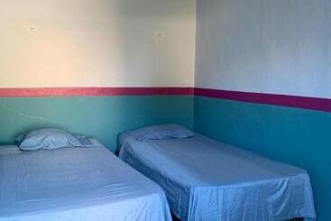 پانسیون Hostal Y Temazcal Guemez