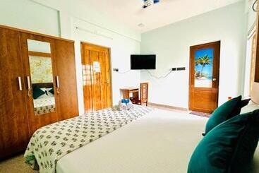 پانسیون Rams Guest House Meadows Near Lulu Mall & Kims Hospital