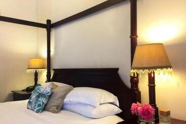 پانسیون Tom S Place Guest House