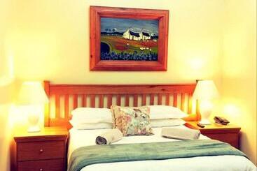 پانسیون Tom S Place Guest House