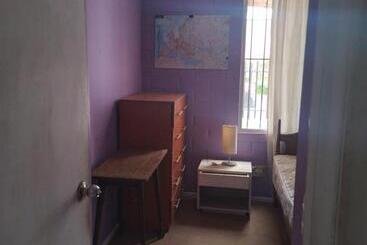 پانسیون Pieza Individual Con Baño Privado En Sector Puertas Del Mar