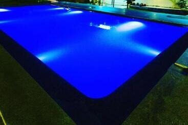 پانسیون Vcp Beach Resort
