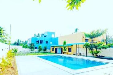 پانسیون Vcp Beach Resort