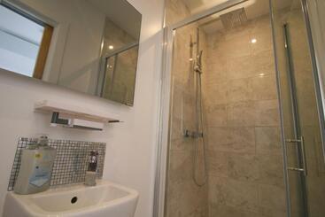 Self Service En Suite Rooms By Property Promise