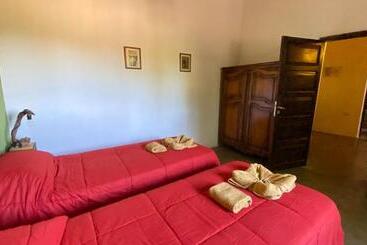 تختخواب و صبحانه El Cortijo Tinogasta
