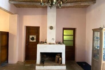 تختخواب و صبحانه El Cortijo Tinogasta