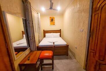 هتل Best Point Group Zanzibar