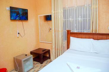 هتل Best Point Group Zanzibar