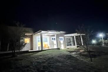 هتل La Jacinta Posada Suites