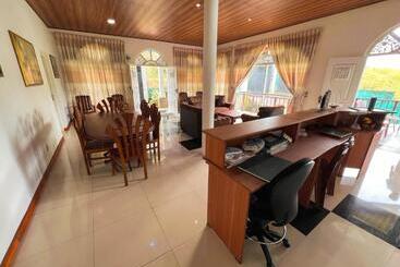پانسیون European B & B