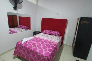 پانسیون Hostal Grand Ibiza