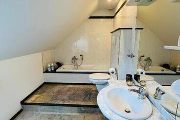 پانسیون Isa S Appartement