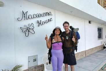 پانسیون Macarena Houses
