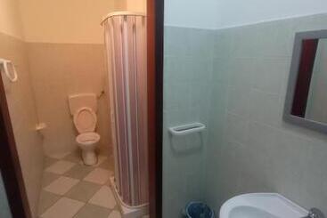 هاستل Casa Nostra