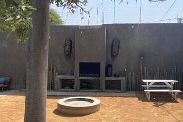 هاستل Nambani House