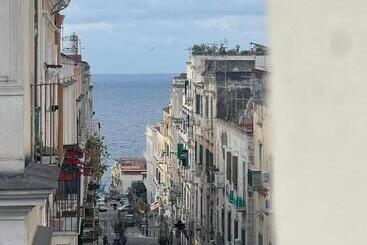 تختخواب و صبحانه Palazzo Chinial