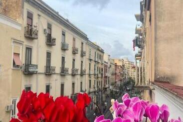 تختخواب و صبحانه Palazzo Chinial