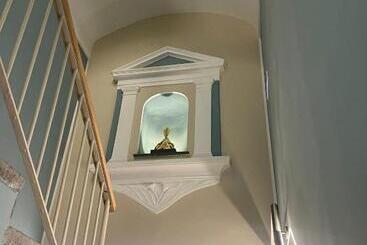 تختخواب و صبحانه Palazzo Chinial