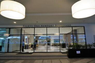 Eighty One Building C53j Condotel