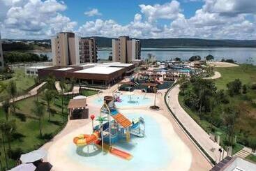 هتل Prive Praias Do Lago Eco Resort
