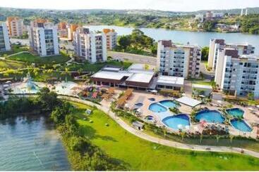 هتل Prive Praias Do Lago Eco Resort