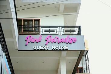 هتل Pink Paradise