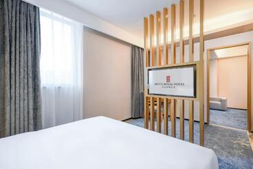 Licheng Langyue Hotel   Huizhou Huicheng Shuikou Branch