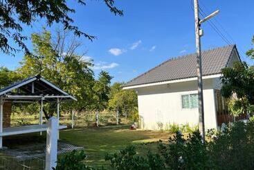 پانسیون บ้านโรสแมรี่ By ชมภู ชุมแพ โฮมสเตย์ ไร่คุณต๋ง