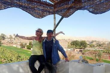 پانسیون Dream Garden Luxor
