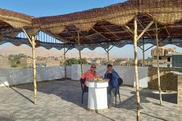 پانسیون Dream Garden Luxor