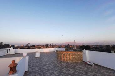 پانسیون Dream Garden Luxor