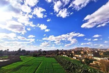 پانسیون Dream Garden Luxor