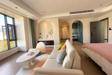 پانسیون Lijiang Painted Mountain Cloud House Boutique B&b
