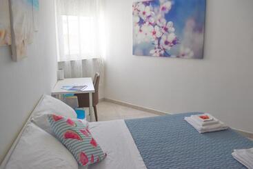 پانسیون Targura Lodging