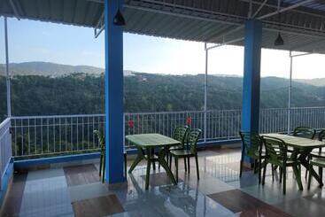 پانسیون Vati Guesthouse