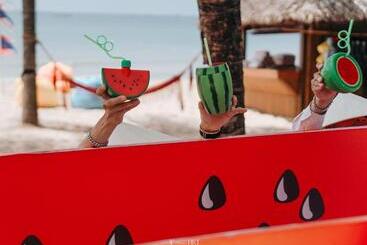 هاستل Cataleya Beach Boutique Villas