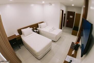 هاستل Cris Inn Tagum