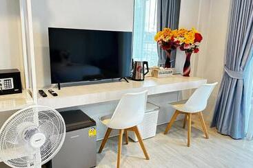 تختخواب و صبحانه Auriflex House
