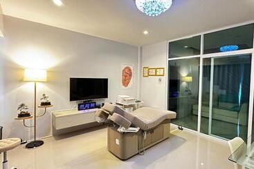 تختخواب و صبحانه Auriflex House