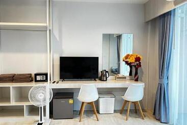 تختخواب و صبحانه Auriflex House