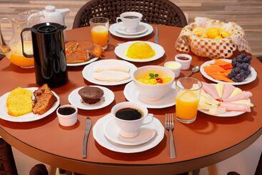تختخواب و صبحانه Joia Rara Pousada