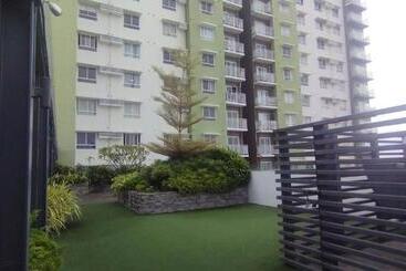 Cozy Studio Condo At Mesatierra Garden Residences